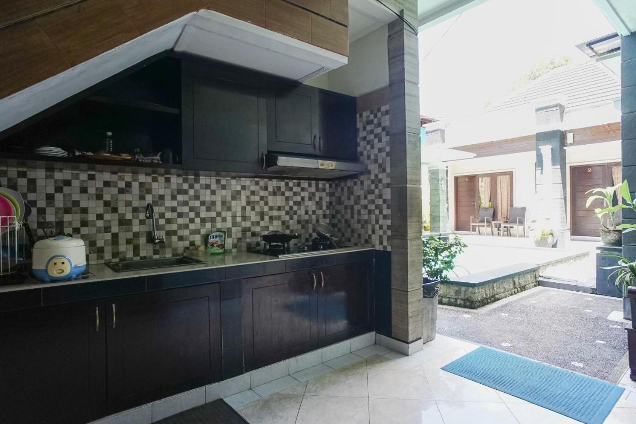 Denays Guesthouse Jimbaran 외부 사진